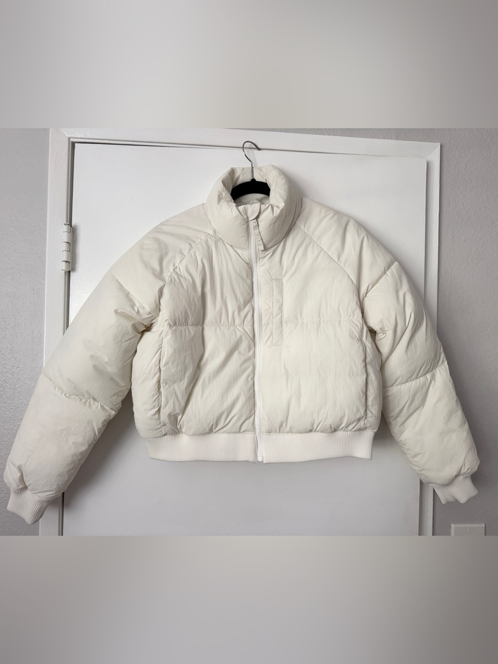 Old Navy Oversized Cropped Puffer Jacket